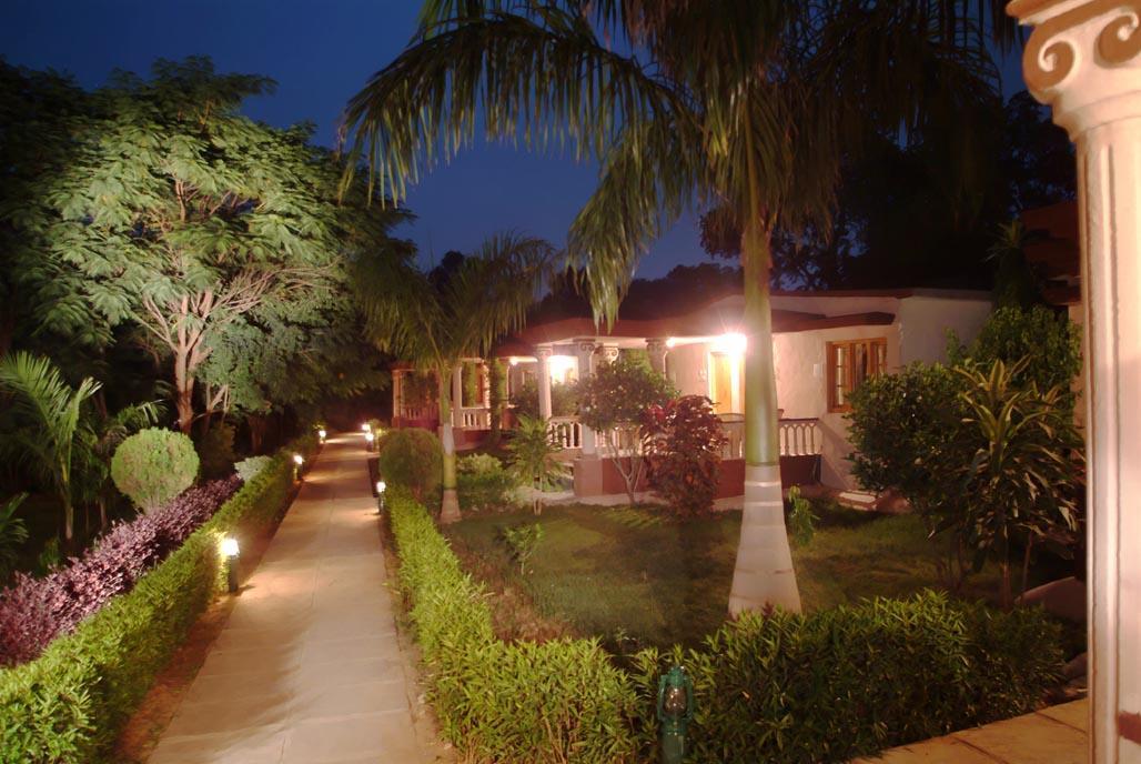 Tiger'S Den Resort Bandhavgarh National Park エクステリア 写真